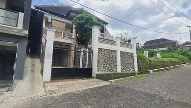 Dijual Rumah Nyaman di Tidar, Malang - LT 500m²