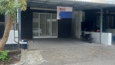 For Sale rumah Premium di Lakarsantri, Surabaya - LT 204m²