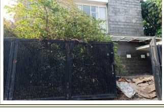 Dijual rumah Premium di Gayungan, Surabaya - LT 432m²