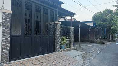 Jual Rumah Siap Huni di Driyorejo, Gresik, 4 Kamar Tidur, Harga Terbaik