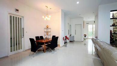 Kesempatan Langka, rumah Prestisius di Citraland, Surabaya, LB 360m²