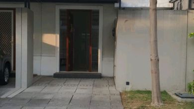 Kesempatan Rumah di Surabaya Kota, Surabaya, LB 60m², Harga 1,15 Miliar