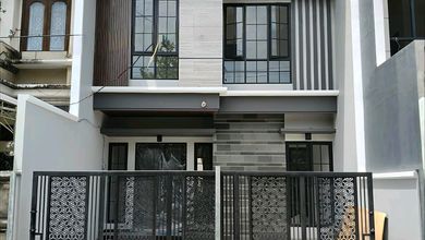 Rumah Area Premium Galaxy, Surabaya - Harga Menarik 3,2 Miliar