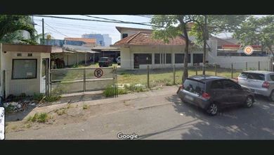 Hunian Elegan di Sawahan, Surabaya, 2 Kamar Tidur, LT 734m²