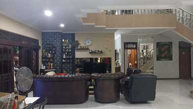 Kesempatan Rumah di Wonorejo, Surabaya, LB 500m², Harga 2,44 Miliar