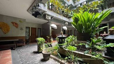 Kos Elit Central Renon Dewi Madri 28 Kamar