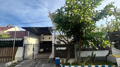 Rumah Siap Pakai di Kawasan Tenggilis Mejoyo, Surabaya, LT 229m²