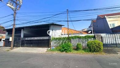Rumah Mewah di Manyar, Surabaya, 14 Kamar Tidur, LT 844m²