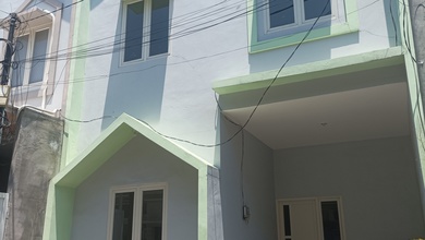 Rumah Dijual di Jambangan, Surabaya, LB 60m², Harga Kompetitif!