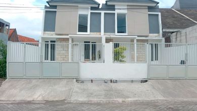 Properti Siap Huni di Area Medokan Ayu, Surabaya, LT 100m²