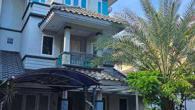 Dijual Rumah Strategis di Ngagel, Surabaya - LT 118m²