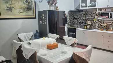 Kesempatan Rumah di Semampir, Surabaya, LB 115m², Harga 1,8 Miliar