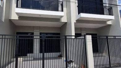 Rumah Favorit di Sutorejo, Surabaya, 3 KT, Harga 1,6 Miliar