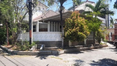 Jual Rumah Strategis di Gresik, Gresik - LT 260m²
