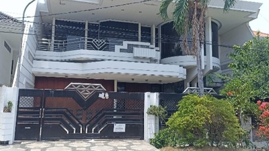 Rumah Area Luxury Genteng, Surabaya - Harga Menarik 7 Miliar