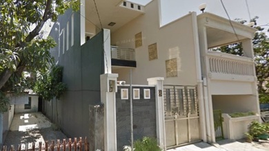 Rumah Dijual di Sukomanunggal, Surabaya, LB 180m², Harga Terbaik!