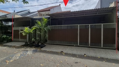 Rumah Siap Pakai di Area Sidoarjo, Sidoarjo, LT 180m²