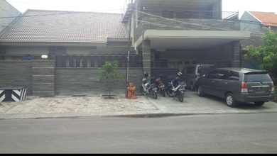 Kesempatan Eksklusif, rumah Mewah di Kutisari, Surabaya, LB 400m²