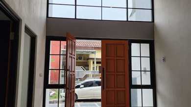 Jual Rumah Strategis di Tandes, Surabaya - LT 76m²