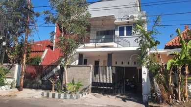 Dijual Rumah Nyaman di Wonocolo, Surabaya - LT 251m²