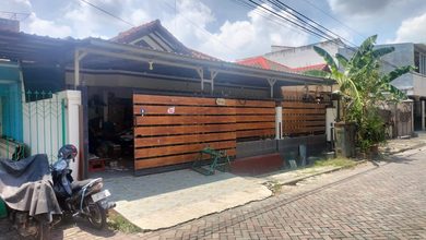 For Sale rumah Eksklusif di Sukomanunggal, Surabaya - LT 240m²