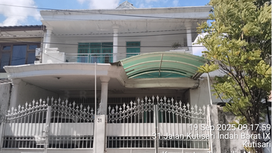Jual Rumah Nyaman di Rungkut, Surabaya - LT 141m²