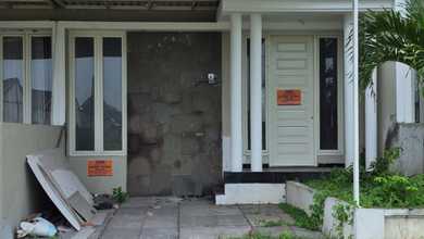 Rumah Favorit di Rungkut, Surabaya, 2 KT, Harga 1,3 Miliar