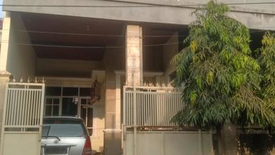 Dijual Rumah Nyaman di Citraland, Surabaya - LT 120m²