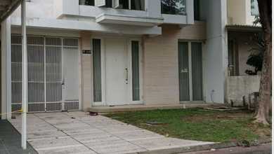 Hunian Prestisius di Kawasan Pakuwon Indah, Surabaya, LB 150m², Harga 4,3 Miliar