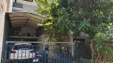 Kesempatan Eksklusif, rumah Prestisius di Wiyung, Surabaya, LB 200m²