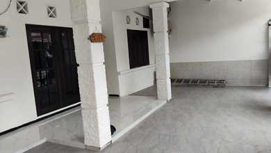 Rumah Dijual di Sidoarjo, Surabaya, LB 160m², Harga Kompetitif!