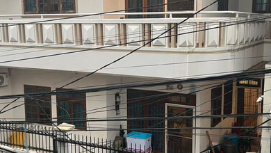 Hunian Elegan di Karang Anyar, Jakarta Pusat, 4 Kamar Tidur, LT 200m²