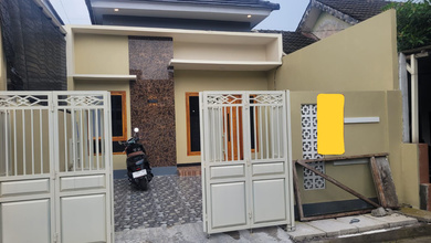 Rumah Dijual di Wiyung, Surabaya, LB 80m², Harga Kompetitif!