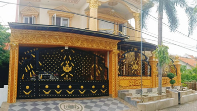 Kesempatan Eksklusif, rumah Mewah di Gayungan, Surabaya, LB 550m²