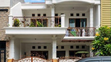 Rumah Dijual di Bekasi Barat, Bekasi, LB 140m², Harga Kompetitif!