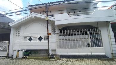 Rumah Dijual di Sawahan, Surabaya, LB 300m², Harga Terbaik!