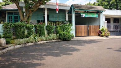 Rumah Elegan di Cimanggis, Depok, 6 Kamar Tidur, LT 580m²