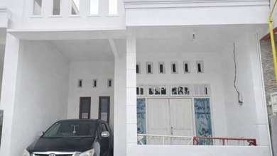 Rumah Dijual di Sidoarjo, Sidoarjo, LB 120m², Harga Kompetitif!