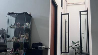 Hunian Mewah di Rungkut, Surabaya, 5 Kamar Tidur, LT 200m²