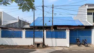 Hunian Elegan di Pulo Gadung, Jakarta Timur, 4 KT, LT 270m²