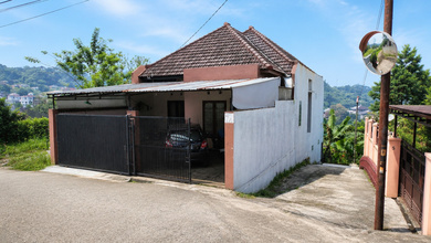 Jual Rumah Nyaman di Cimenyan, Bandung - LT 171m²