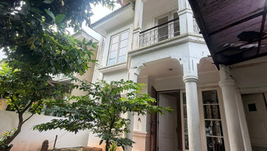 For Sale rumah Eksklusif di BSD, Tangerang Selatan - LT 200m²