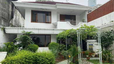 Rumah Area Premium Menteng, Jakarta Pusat - Harga Terbaik 55 Miliar