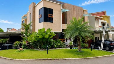 Rumah Area Luxury Jatisampurna, Bekasi - Harga Terbaik 5,75 Miliar