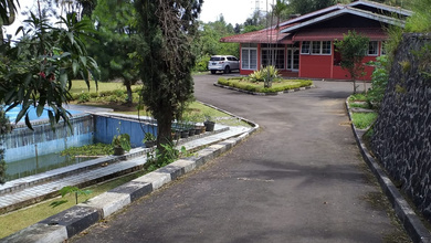 Vila Mewah Full Furnished dengan View Gunung Salak di Bogor
