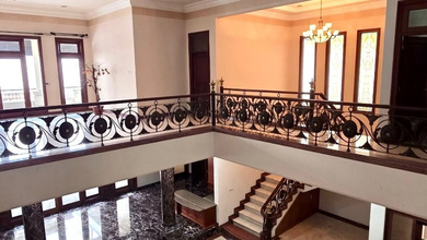 Dijual rumah Mewah di Surabaya Kota, Surabaya - LT 720m²