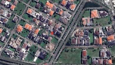 Hunian Elite di Kawasan Wiyung, Surabaya, LB 275m², Harga 7,88 Miliar