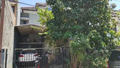 Hunian Mewah di Wiyung, Surabaya, 4 Kamar Tidur, LT 162m²