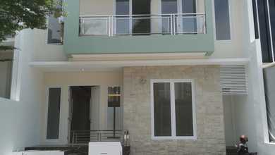 Rumah Elite di Kawasan Wiyung, Surabaya, LB 255m², Harga 4 Miliar