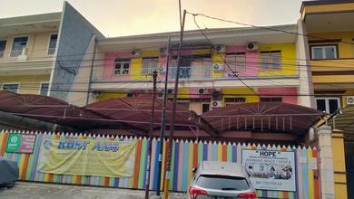 Kesempatan Eksklusif, rumah Prestisius di Surabaya Kota, Surabaya, LB 1450m²